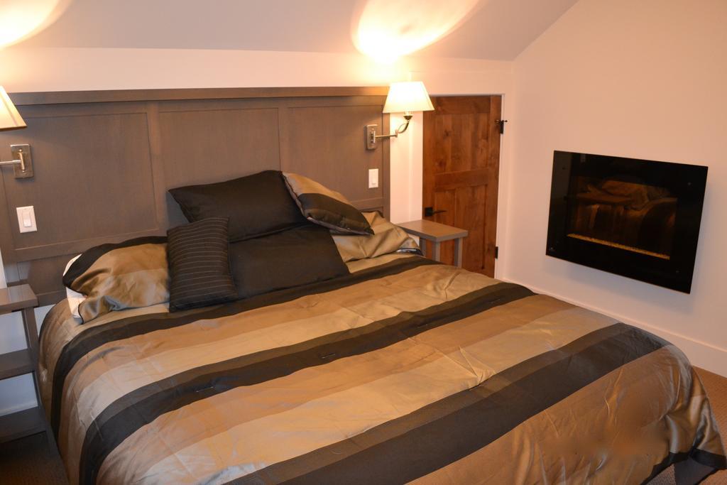 Radium Elk Park B & B Radium Hot Springs Room photo